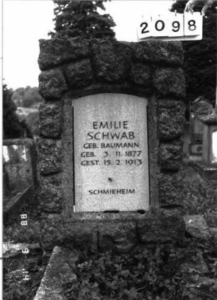 Grabstein 2098 (Index: 100097022) Maße HxBxT: 120x69x27 cm: Grabstein 2098