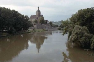 Lauffen: Neckar mit Regiswindiskirche von der Brücke