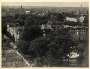 Zerstörungen Zweiter Weltkrieg - Luftangriff 2./3.09.1942. Sammlungsgebäude - Landesbibliothek und Landessammlungen für Naturkunde am Friedrichsplatz, Erbprinzenstraße