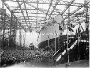 Stapellauf des Kdf-Schiffes "Wilhelm Gustloff" bei Blohm und Voss in Hamburg