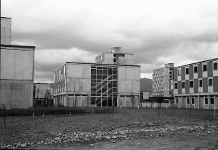 Freiburg: Studentensiedlung, Einweihungsfeier; Wohnblock