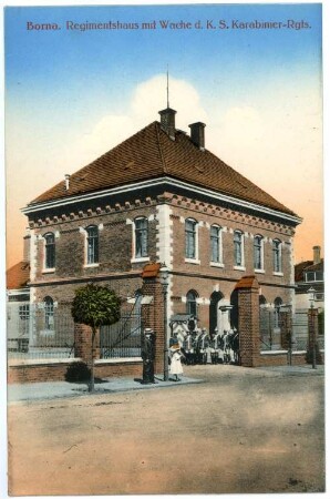 Borna. Regimentshaus mit Wache des K. S. Karabinier-Regimemts