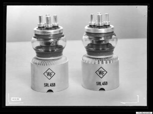 2 Röhren SRL 459, Koll. Döring [?]; Foto 1962