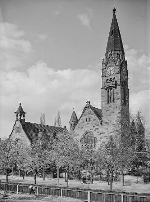 Dresden-Striesen. Versöhnungskirche (1905-1909; G. A. Rumpel, A. Krutzsch)