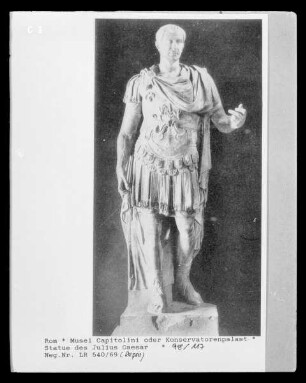 Statue des Julius Caesar?