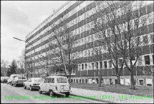Außenansicht des Zentralgebäudes (ZG), von Nordosten