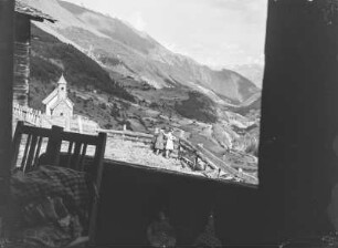 Groderhof : Blick aus einer Scheune des Groderhofes in Richtung Virgental.