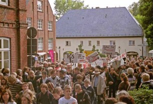 Kindervogelschießen: Umzug an der Hude