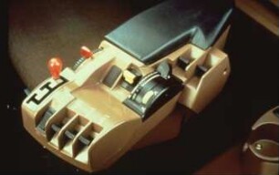 Fotografie: Traktor, Arbeitsplatz, Führerstand, Elektronische Hubwerksregelung (EHR)