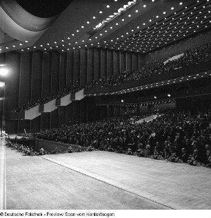 Festakt im Kulturpalast aus Anlass des 20. Jahrestages der Gründung der DDR (Festsaal)