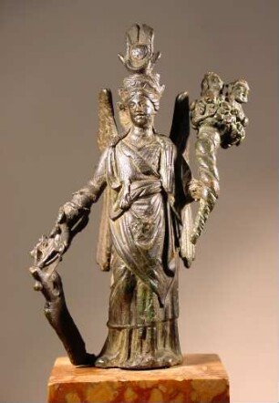 Römische Statuette der pantheistischen Isis-Fortuna