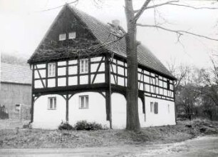 Fachwerkhaus in Zeißholz : Bauwesen - Wohnung, Exterieur. Ort: Ćisow / Zeißholz. Fachwerkhaus mit Umgebinde, Erdgeschoss teilweise zugemauert respektiv verputzt, ein Giebel verbrettert