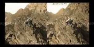 Bergsteiger beim Klettern im Hühnergrat