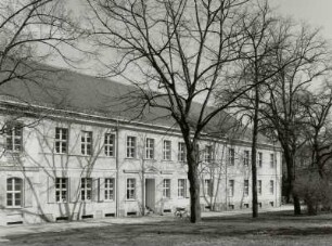Haus der Künste, Ehemals Heilig-Geist-Hospital