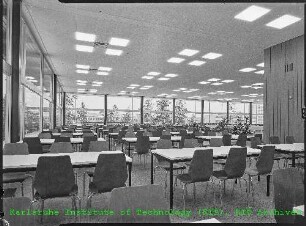 Blick in den leeren Speisesaal der neuen Kantine (KANT)