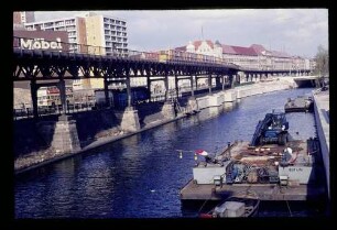 Am Halleschen Tor 9.4.72.