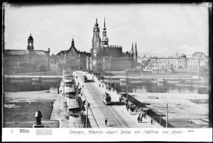 Dresden, Blick auf Augustusbrücke, Katholische Hofkirche, Residenzschloss, Ständehaus und Sempergalerie