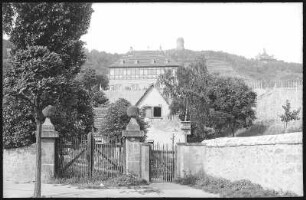 Radebeul. Hoflößnitz, Bismarckturm, Spitzhaus