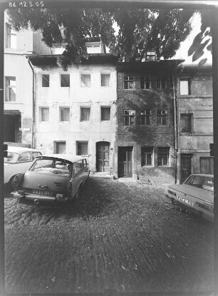 Altenburg, Kirchberg. Wohnhäuser. Straßenfront