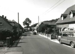 Waltersdorf. Hauptstraße. Blick vom Wohnhaus, Nr. 114, in Richtung Großschönau