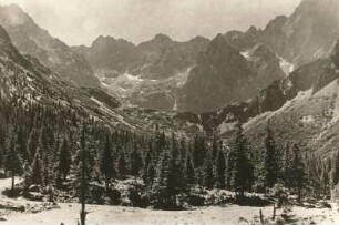 Hohe Tatra, Bielovodska dolina, Weißwassertal mit Bergumrandung des Grünsees : Reproduktion nach Foto (Fotograf unbekannt)