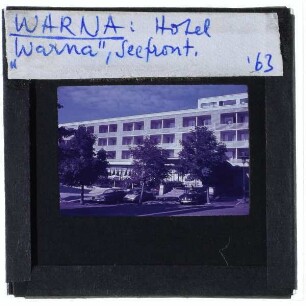Warna, Hotel Warna