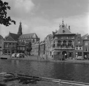 Uferbebauung