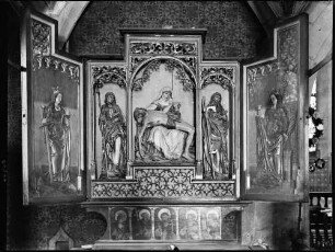 Lautenbach Katholische Wallfahrtskirche Maria Krönung Linker Seitenaltar geöffnet Pieta und Heilige (um 1520/1530)