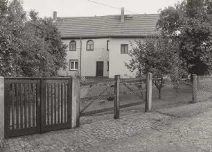 Mobschatz-Rennersdorf, Brabschützer Straße 8. Ehem. Gasthof "Zur Silbertalsperre" (2. H. 19. Jh.)