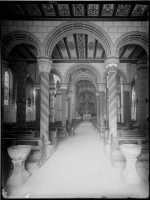 Gengenbach Benediktinerkloster Katholische Sankt Marien Kirche Innenansicht des Langhaus