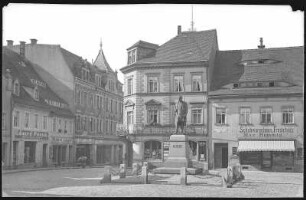 Pulsnitz. Neumarkt m. König-Albert-Denkmal