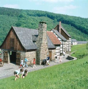 Das Gebäude einer Huf- und Wagenschmiede