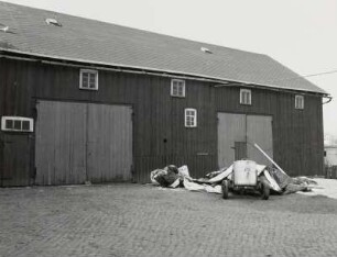 Neustadt-Krumhermsdorf in Sachsen, Dreiseithof : Neustadt-Krumhermsdorf in Sachsen. Dreiseithof (2. Hälfte 19. Jahrhundert), Neuhäuser 61b. Scheune, Hofansicht