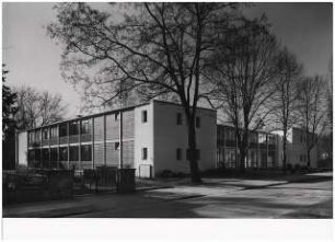 Evangelische Schule, Berlin-Frohnau: Ansicht von der Benediktinerstr. (siehe Inv.Nr. F 5012(2))