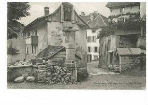 Alter Brunnen in Estavayer-le-Lac
