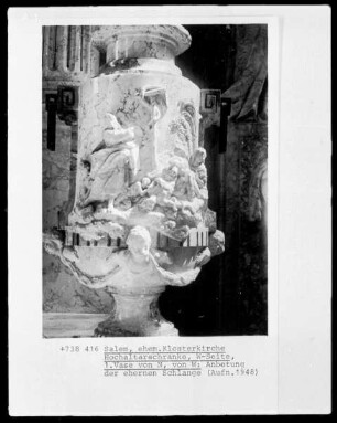 1. Vase von Norden