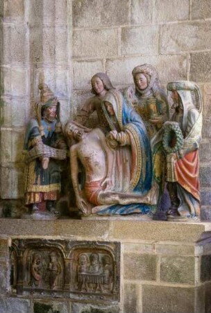 Frankreich. Bretagne. Finistere. Locronan. Eglise Saint Ronan. 15 Jahrhundert. Kreuzabnahme. 16 Jahrhundert
