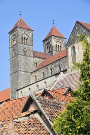 Quedlinburg - Stiftskirche von Süden : Stiftskirche von Süden, aufgenommen in Quedlinburg am 6. April 2014. Foto Uwe Gerig