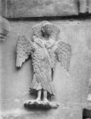 Südliches Westportal — Nördlicher Türpfosten — Seraph (a 8)