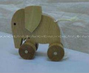 Ziehtier Elefant, aus Holz