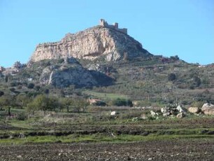 Insel Sizilien - Felsen mit Burgruine : Aufgenommen auf der Insel Sizilien 2005