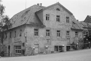 Ehemalige Schule in Panschwitz-Kuckau : Bywša šula w Pančicach-Kukowje : Panschwitz-Kuckau / Pančicy-Kukow