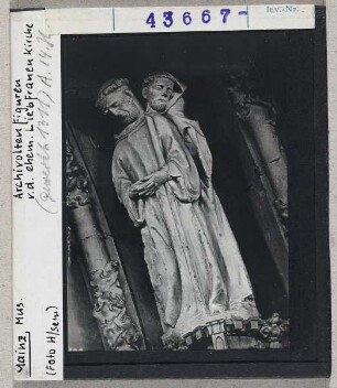 Mainz, Diözesanmuseum: Archivoltenstatuen vom Portal der Liebfrauenkirche