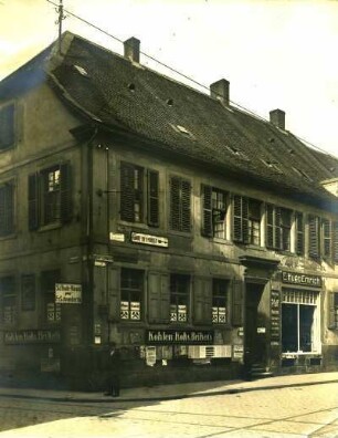 Kaiserslautern: Fackelstraße 1. Ehem. Deutsches Haus, zerstört. Jetzt Kaufhaus "Hansa"