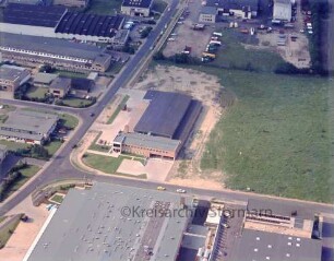 Firma Burdet und Klement (Gutenbergstraße 10): Luftbild des Betriebes: im Vordergrund Einmündung der Borsigstraße in die Gutenbergstraße