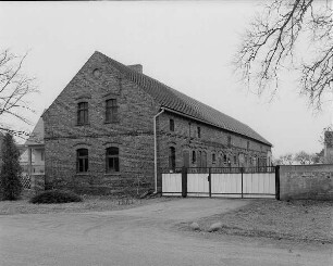 Forst-Sacro, Stallgebäude