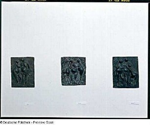 Drei Reliefs "Liebespaar", "Drei Grazien" und "Mann mit zwei Frauen" : Pulsnitz. Galerie im Ernst-Rietschel-Geburtshaus. Ausst. "Gustav Seitz. Bildwerke und Zeichnungen, 22.09.-11.11.2001". Drei Reliefs "Liebespaar", "Drei Grazien" und "Mann mit zwei Frauen" (1963; G. Seitz)