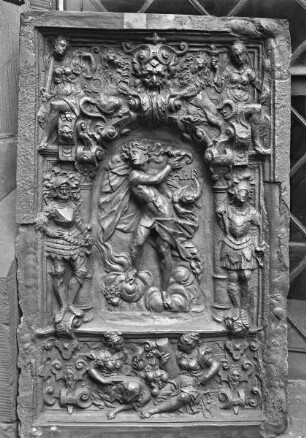 Ofenkachel mit Allegorie der Mäßigkeit und der Stärke