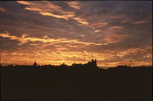 Sonnenuntergang am Rhein bei Breisach