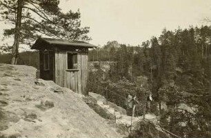 Elbsandsteingebirge. Hermannseck an der Oberen Schleuse (oberer Rand der Kirnitzschschlucht) bei Hinterhermsdorf